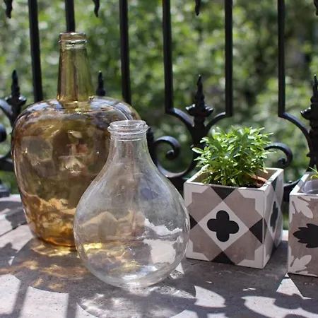 Avec Balcon Pres Sacre Coeur *