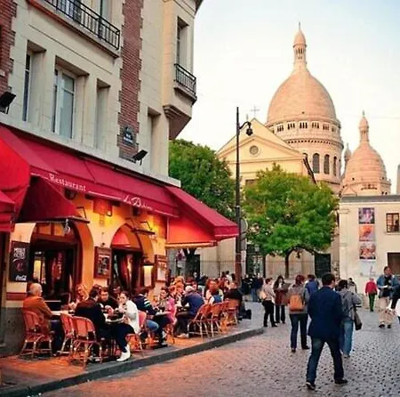 Avec Balcon Pres Sacre Coeur *